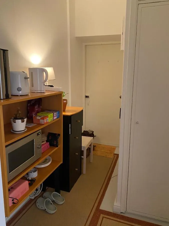 Private Room Near Metro Easy Access Central Location Helsinki