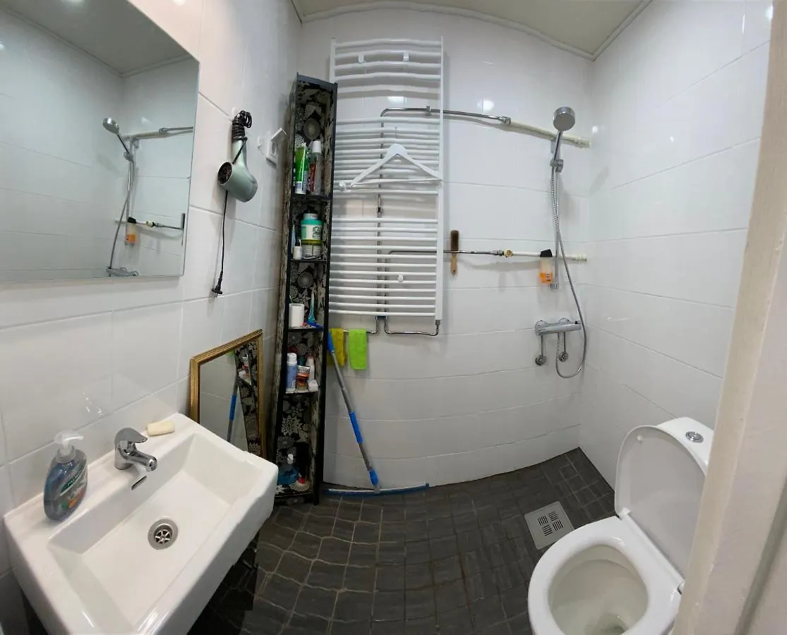 Private Room Near Metro Easy Access Central Location Helsinki Homestay
